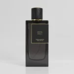 Parfum officiel de l'avenue de Rivoli à Paris qui porte le nom Santal Rivoli.